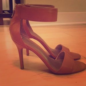 Loft Heels
